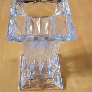 Lead crystal reversible vase/candleholder